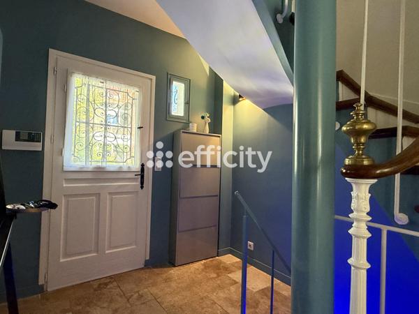 Maison
         5 pièces
        - 125 m² Bien prestige 995 000 € *