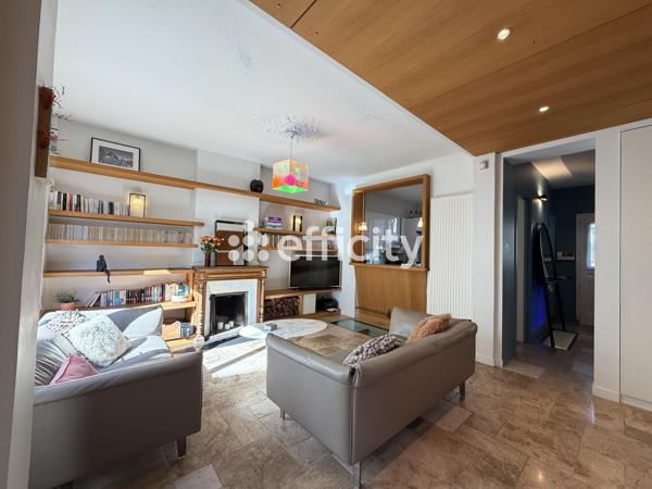 Maison
         5 pièces
        - 125 m² Bien prestige 995 000 € *