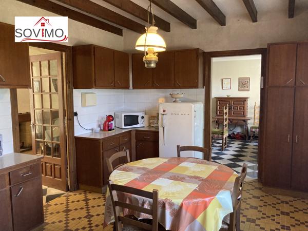 BELLE PROPRIÉTÉ DE CARACTÈRE À RESTAURER AVEC PARC ET PISCINE SUR 6428 M2