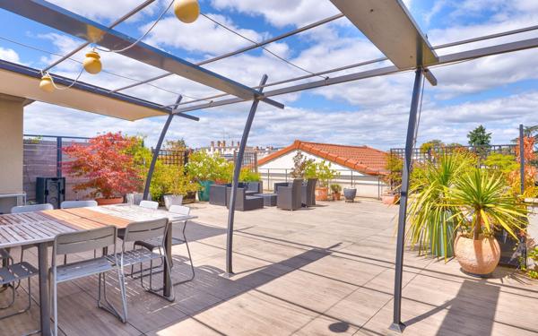 Appartement à vendre    6 pièces • 122 m2 Tassin-la-Demi-Lune