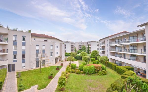 Appartement à vendre    6 pièces • 122 m2 Tassin-la-Demi-Lune