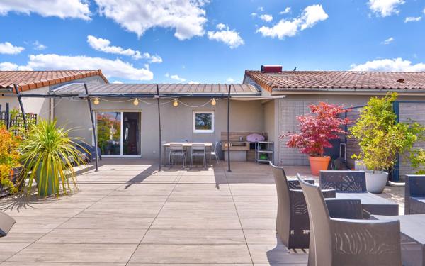 Appartement à vendre    6 pièces • 122 m2 Tassin-la-Demi-Lune