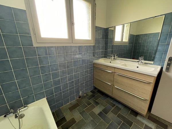 Maison Nexon - 5 pièce(s) - 134.93 m2 (ref 607)