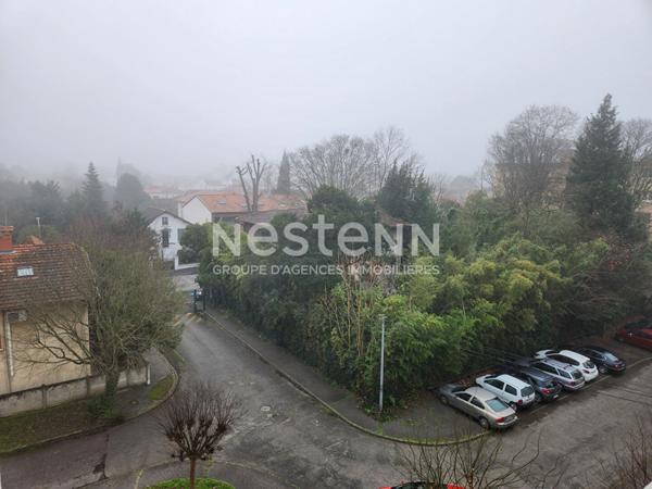 Toulouse Rangueil 31400 à deux pas des Facultés , Agréable T3 de 56.45m² très bien agencé , avec petit balcon, cave et place de parking