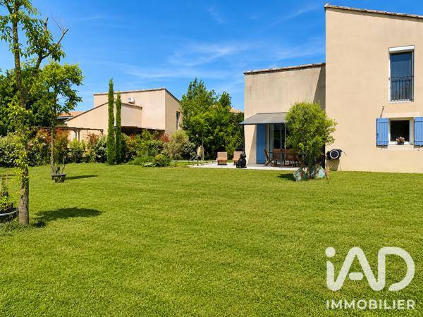 Maison à vendre 4 pièces 88 m² Saint-Saturnin-lès-Avignon
