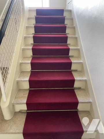 Un appartement lumineux composé d'une belle pièce de vie, une cuisine séparée et deux chambres