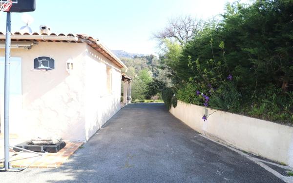 Maison à vendre    5 pièces • 136 m2 Contes