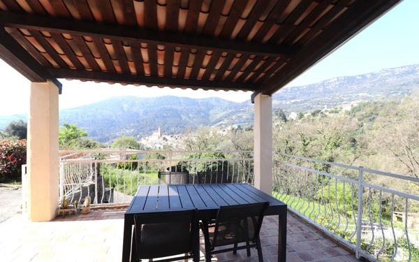 Maison à vendre    5 pièces • 136 m2 Contes