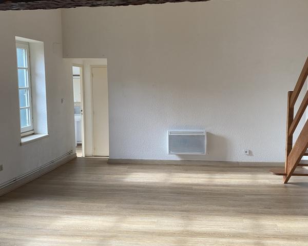 Appartement à louer 530 € CC CARCASSONNE 2 p 56 m² DPE D