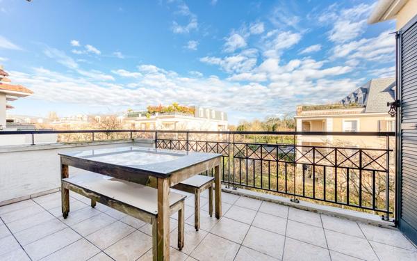 Appartement à vendre    3 pièces • 90,40 m2 Émerainville