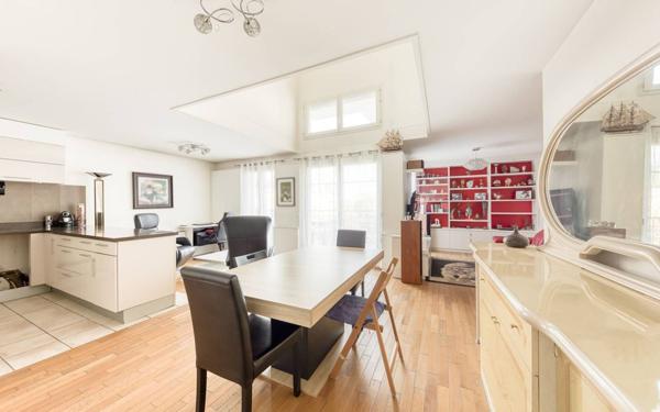 Appartement à vendre    3 pièces • 90,40 m2 Émerainville