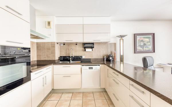 Appartement à vendre    3 pièces • 90,40 m2 Émerainville