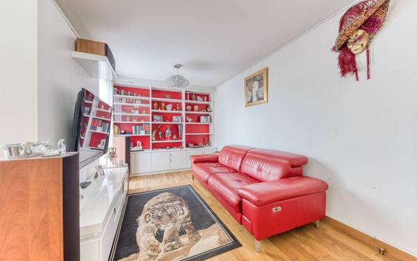 Appartement à vendre    3 pièces • 90,40 m2 Émerainville