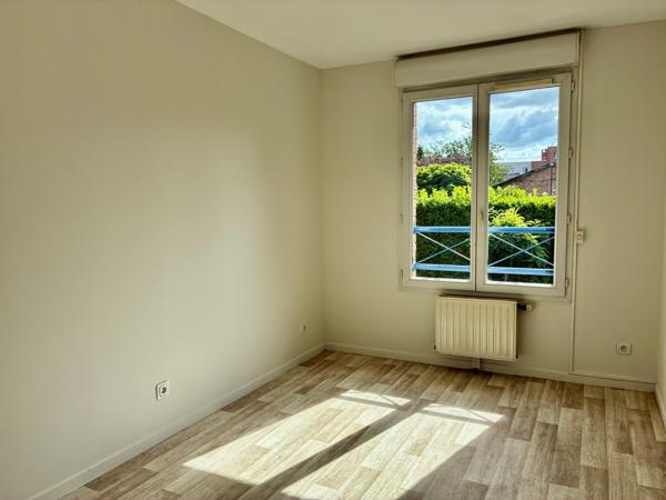 CENTRE VILLE T4 78M² AVEC GRAND BALCON ET PARKING EN CARPORT CROIX