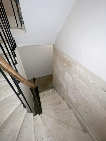 Bordeaux (33000) APPARTEMENT 2 PIECES DANS IMMEUBLE EN PIERRE A BORDEAUX SAINT BRUNO