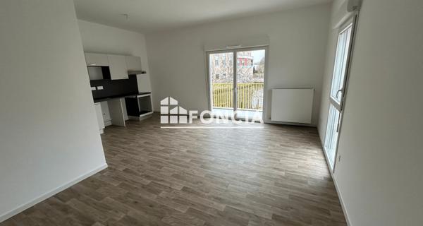 Location Appartement 4 pièces 79.37 m² - Corbeil-essonnes 91100