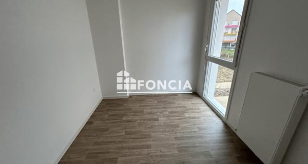 Location Appartement 4 pièces 79.37 m² - Corbeil-essonnes 91100