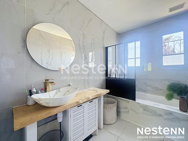 A vendre Maison Masseube 4 chambres 145.5 m2 avec piscine, salle de sport, garage, terrain arboré et cloturé