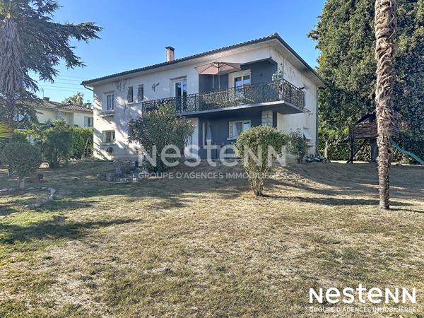 A vendre Maison Masseube 4 chambres 145.5 m2 avec piscine, salle de sport, garage, terrain arboré et cloturé