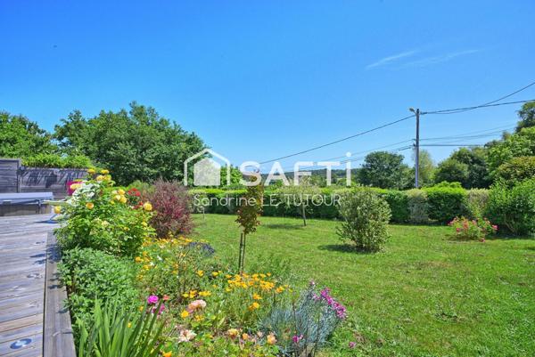 Maison 6 pièces avec sous-sol complet et superbe jardin