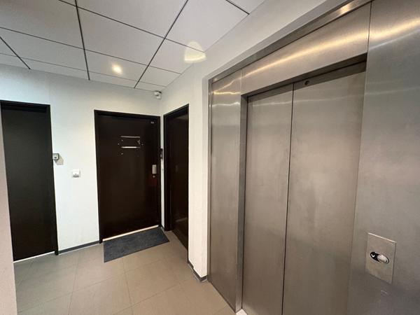 Local 76m² à louer - SUD d'Aix-en-Provence