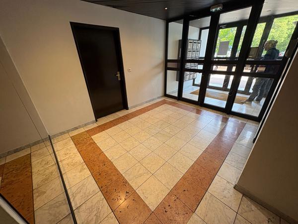 Local 76m² à louer - SUD d'Aix-en-Provence