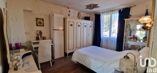 Maison traditionnelle 7 pièces de 140 m² à Compertrix (51510)