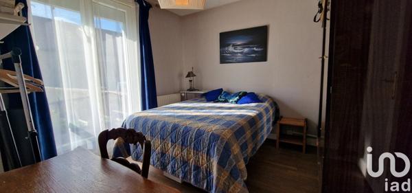 Maison traditionnelle 7 pièces de 140 m² à Compertrix (51510)