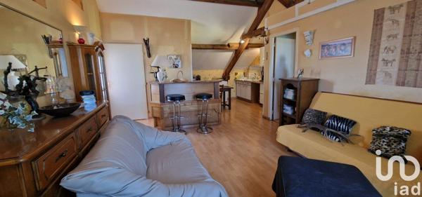 Maison traditionnelle 7 pièces de 140 m² à Compertrix (51510)