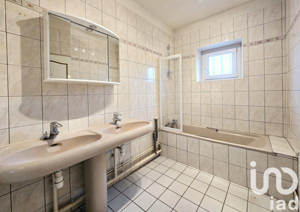 Apartment for sale 4 rooms 91 m² Sedan