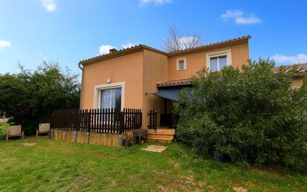 Maison à vendre    4 pièces •  La Calmette