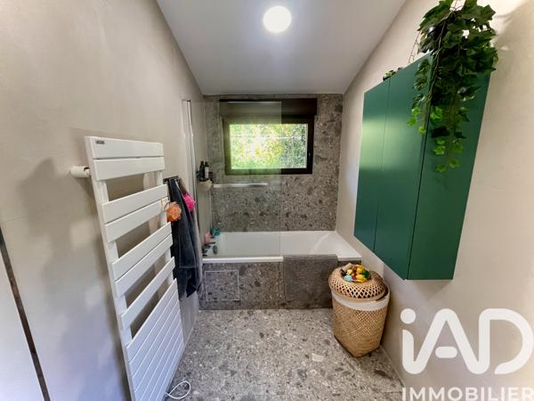 Maison à vendre 14 pièces 546,39 m² Grimaud