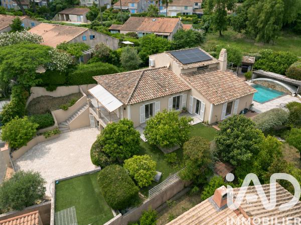 Maison à vendre 7 pièces 205 m² Cogolin