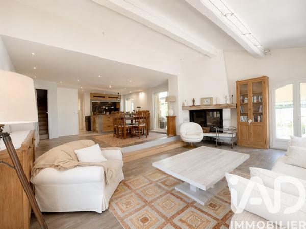 Maison à vendre 7 pièces 205 m² Cogolin