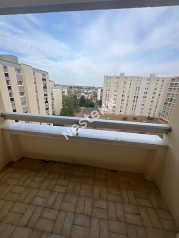 Rue de Chevigné REIMS : Appartement T4 - 6ème Étage avec Balcons & Parking couvert
