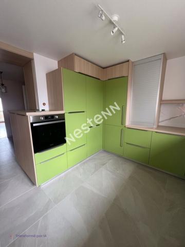Rue de Chevigné REIMS : Appartement T4 - 6ème Étage avec Balcons & Parking couvert