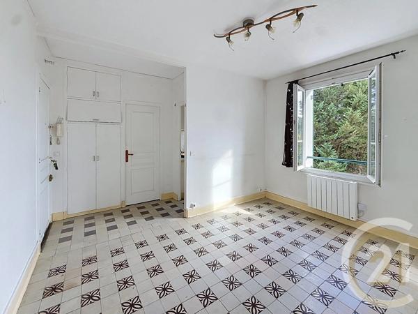Appartement F2 à vendre  2 pièces - 38,59 m 2   CHOISY LE ROI  - 94