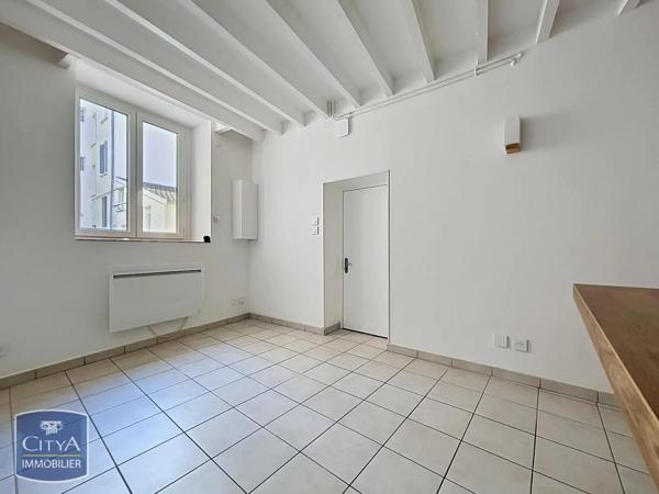 Appartement à louer 2 pièces 25.02m² Lyon (69004)