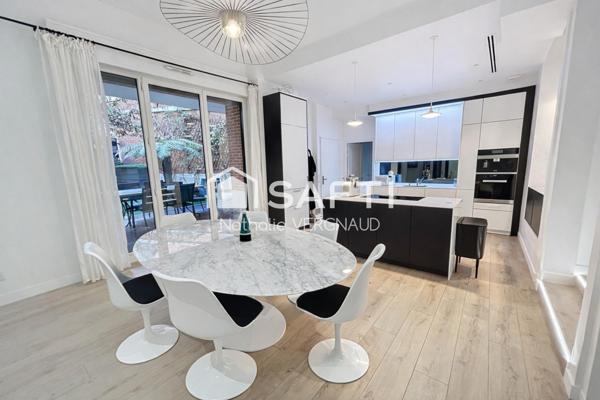 APPARTEMENT D'EXCEPTION AVEC JARDIN PRIVATIF