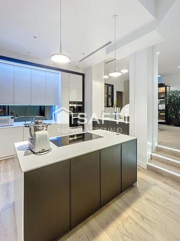 APPARTEMENT D'EXCEPTION AVEC JARDIN PRIVATIF