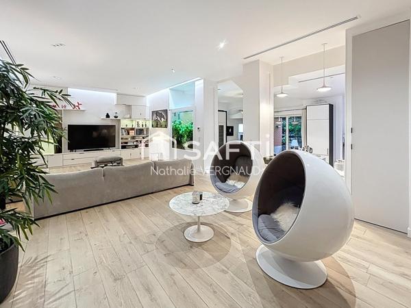 APPARTEMENT D'EXCEPTION AVEC JARDIN PRIVATIF