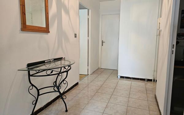 Appartement à vendre    3 pièces • 75,81 m2 Saint-Étienne