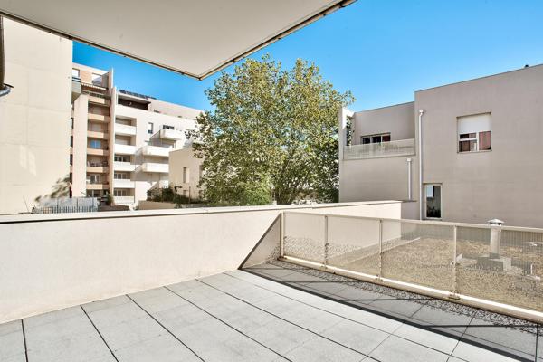 Appartement
         2 pièces
        - 36 m² Exclusivité 185 000 € *