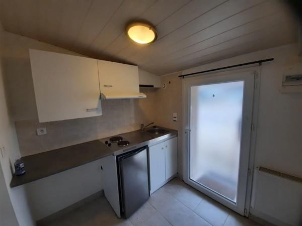 Maisonnette de type 2 avec parking et cellier