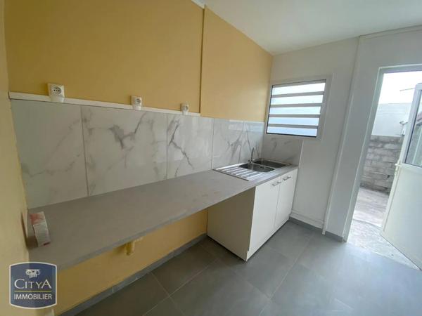 Maison à louer 5 pièces 83m²