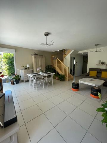 Maison - 4 pièces - 96 m²