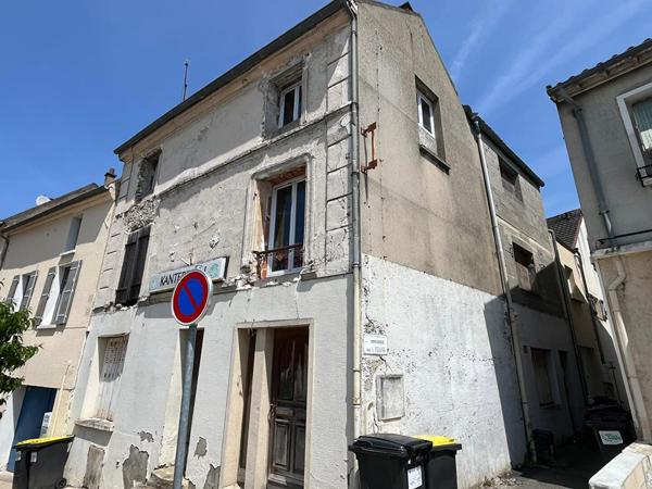 Immeuble Menucourt 180 m2 €185 000 ** - Référence 2257