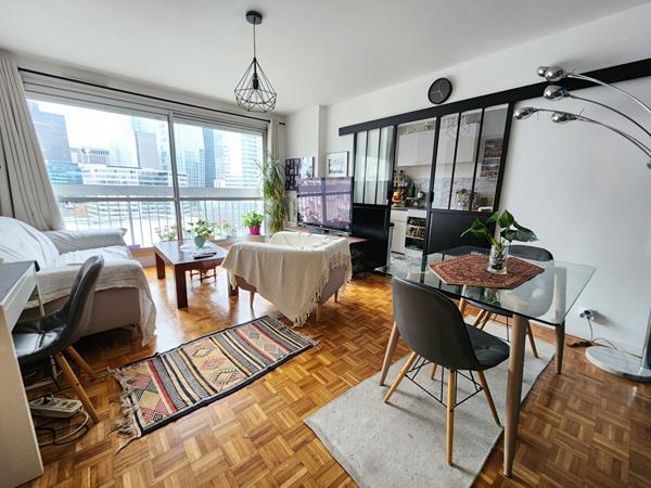 PUTEAUX: appartement de 2 pièces avec cave et parking