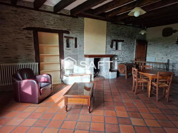 Longère 200m² env 5000m² env dépendances Terrain