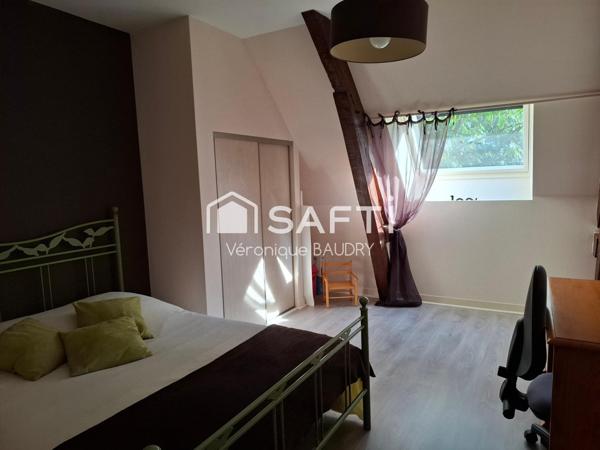 Longère 200m² env 5000m² env dépendances Terrain